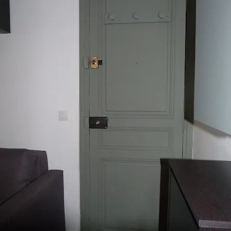 17e Studio Dulong Appartamento