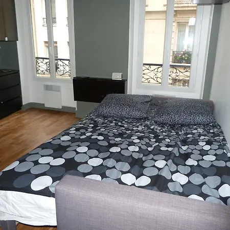 17e Studio Dulong